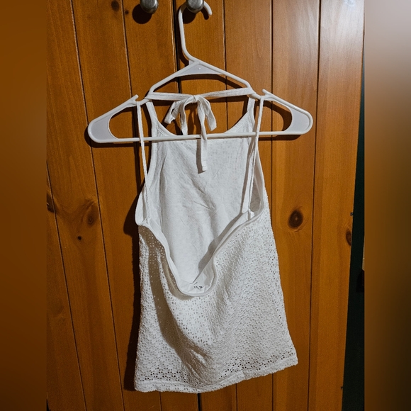 Gap white eyelet hatler tank - Picture 3 of 4